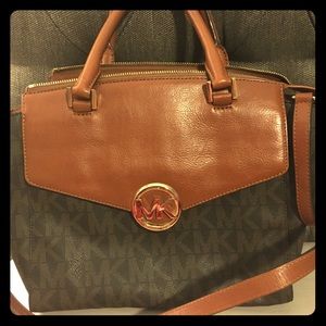 MICHAEL KORS HANDBAG